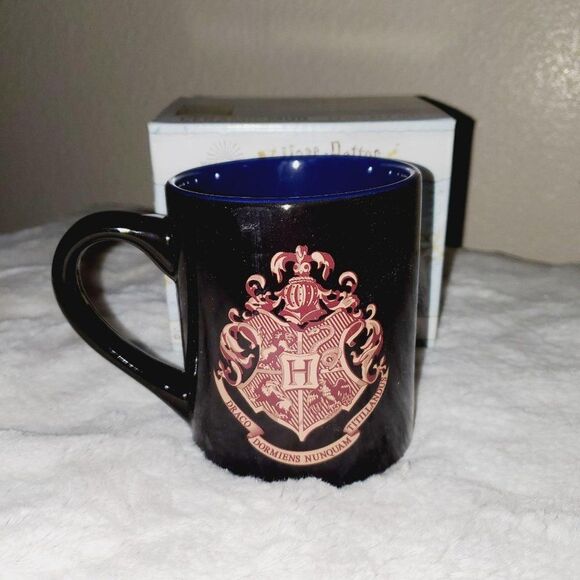 Harry Potter Hogwarts Heat Reveal Ceramic Mug - Picture 2 of 3